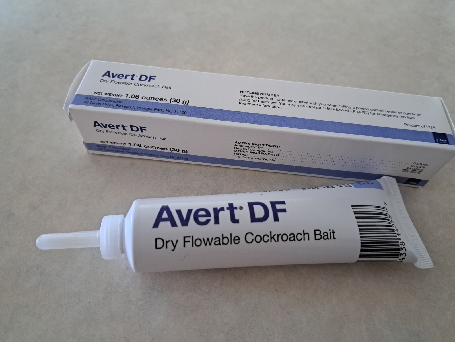 Avert DF Dry Flowable Ready To Use Cockroach Bait, 1 – 30 g tube Best Roach Bait