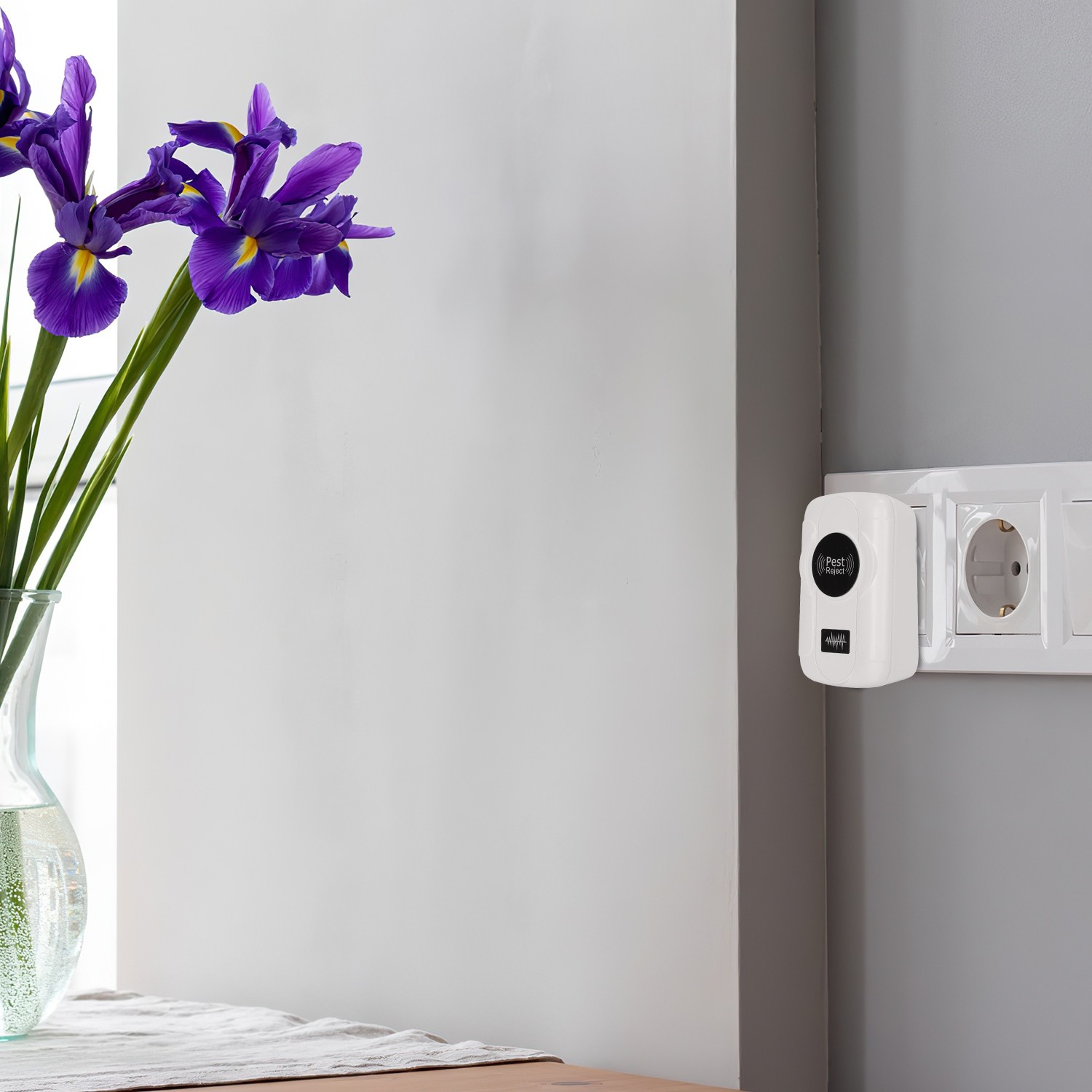 6/12PCS Ultrasonic Electronic Indoor Plug in Repellent for Insects