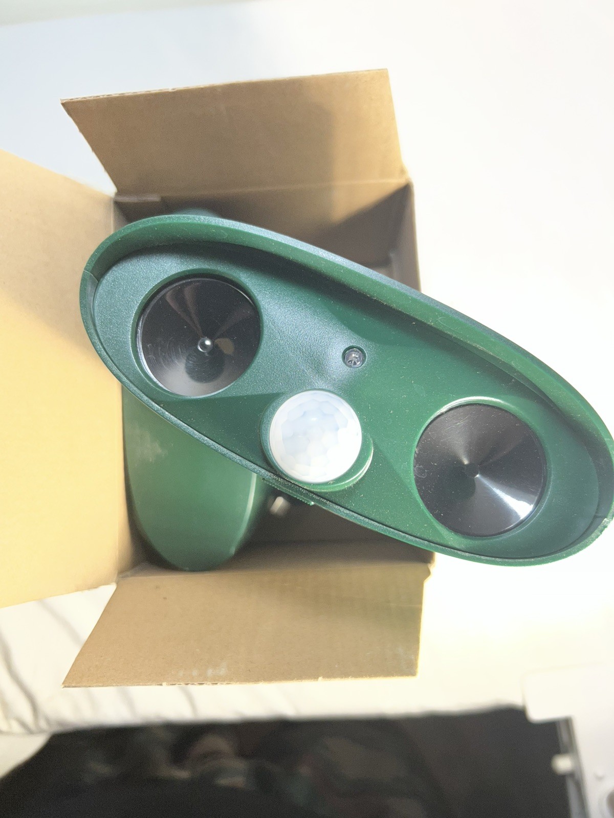 2026 Sonic Fortress Pro Deer Repellent Solar Ultrasonic Animal Deterrent 4 Pack