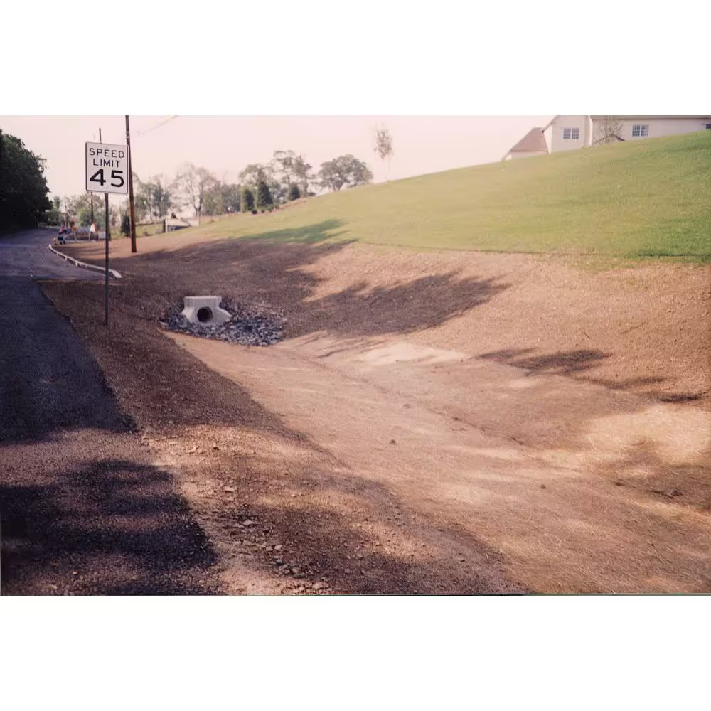 8 Ft. X 112.5 Ft. Polypropylene Single Net Straw Erosion Control Blanket