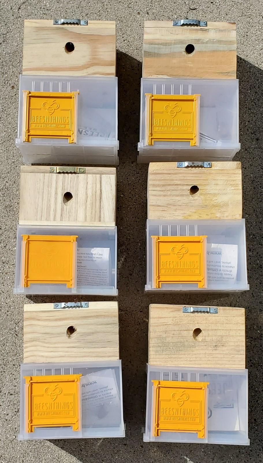 New Bees ‘N Things Outdoor Carpenter Bee Traps – Lot of 6