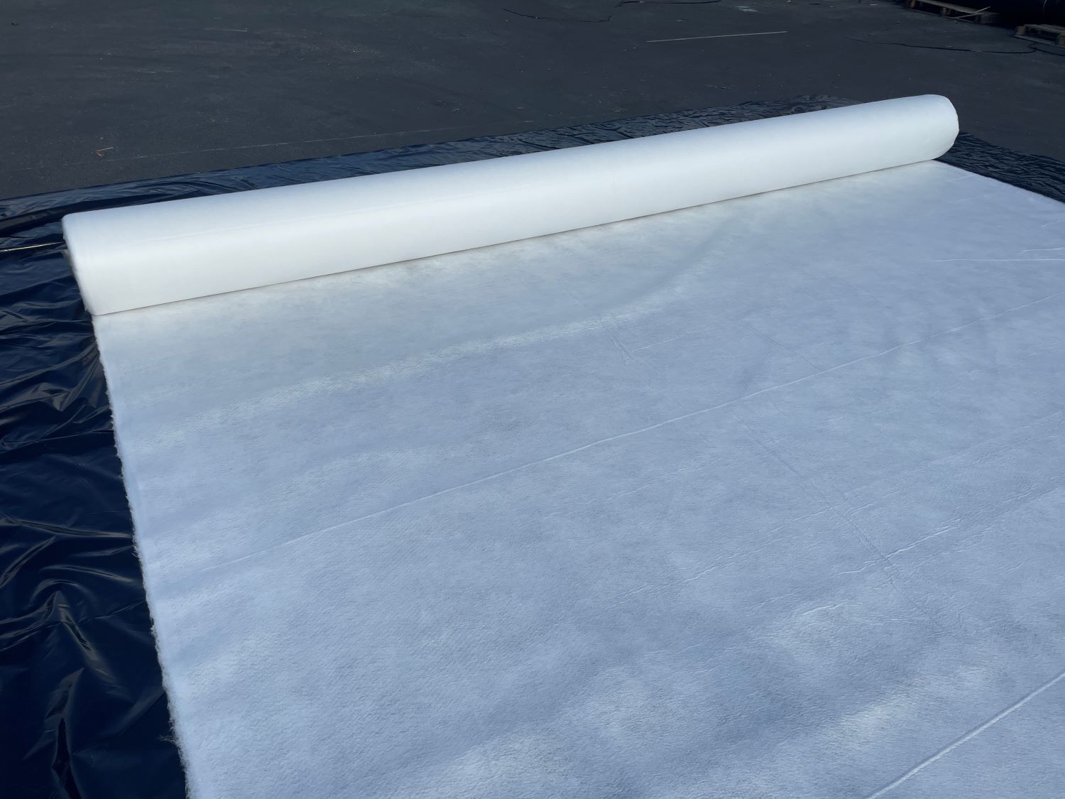 Sandbaggy White Landscape Fabric – Non-Woven Geotextile Filter Fabric 8 oz