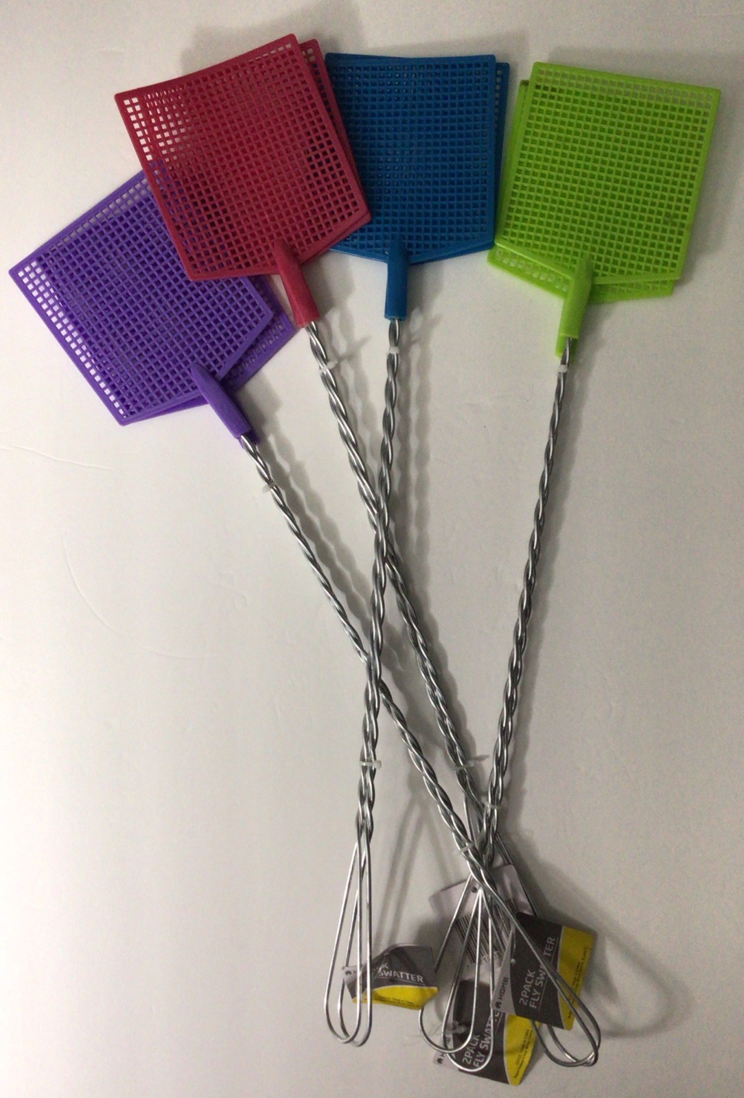 2 PK FLY SWATTER, METAL HANDLE, 4”x 4” FACE, HEAVY DUTY, 4 COLORS