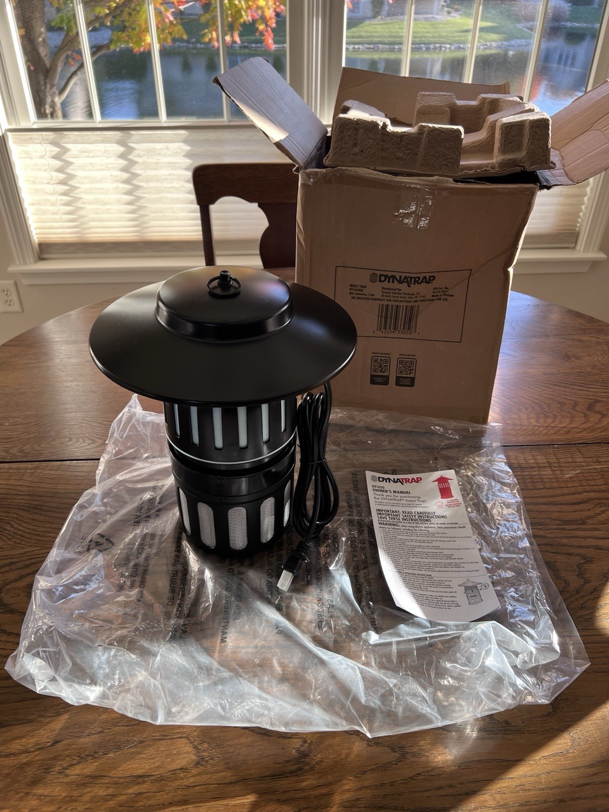 DynaTrap DT1050SR Mosquito & Flying Insect Trap, Twist On/Off, 1/2 Acre, Black