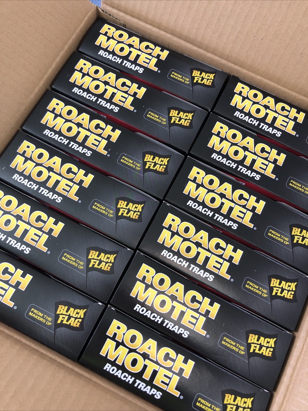 Case Of 12 (2packs) Black Flag Roach Motel Traps, Twelve 2-Count