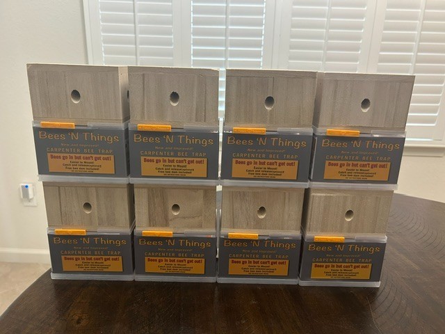 New Bees ‘N Things Outdoor Carpenter Bee Traps – Lot of 8
