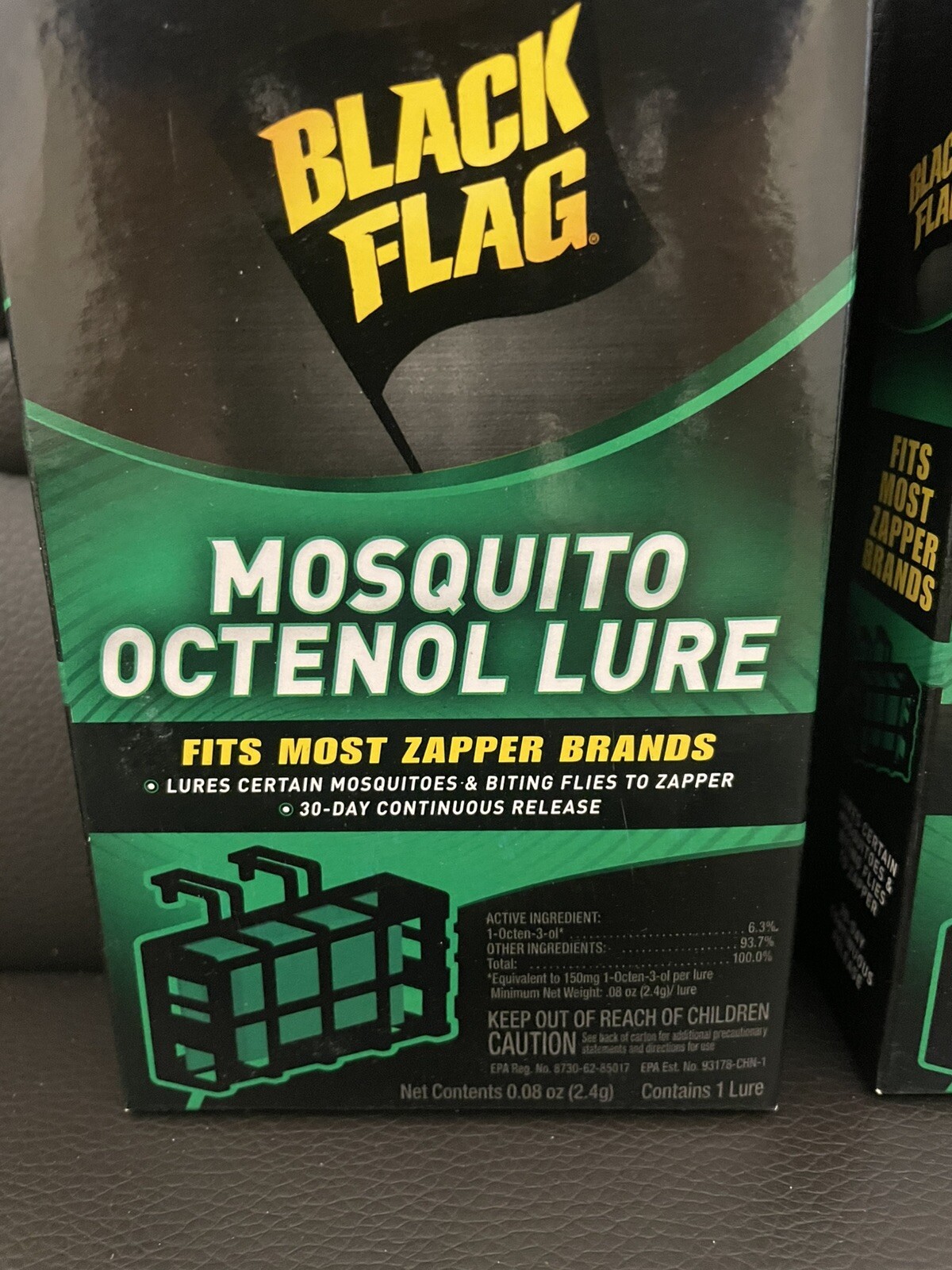 Lot of 4 Brand New Black Flag Mosquito Octenol Lures – Model BZ-OCT1