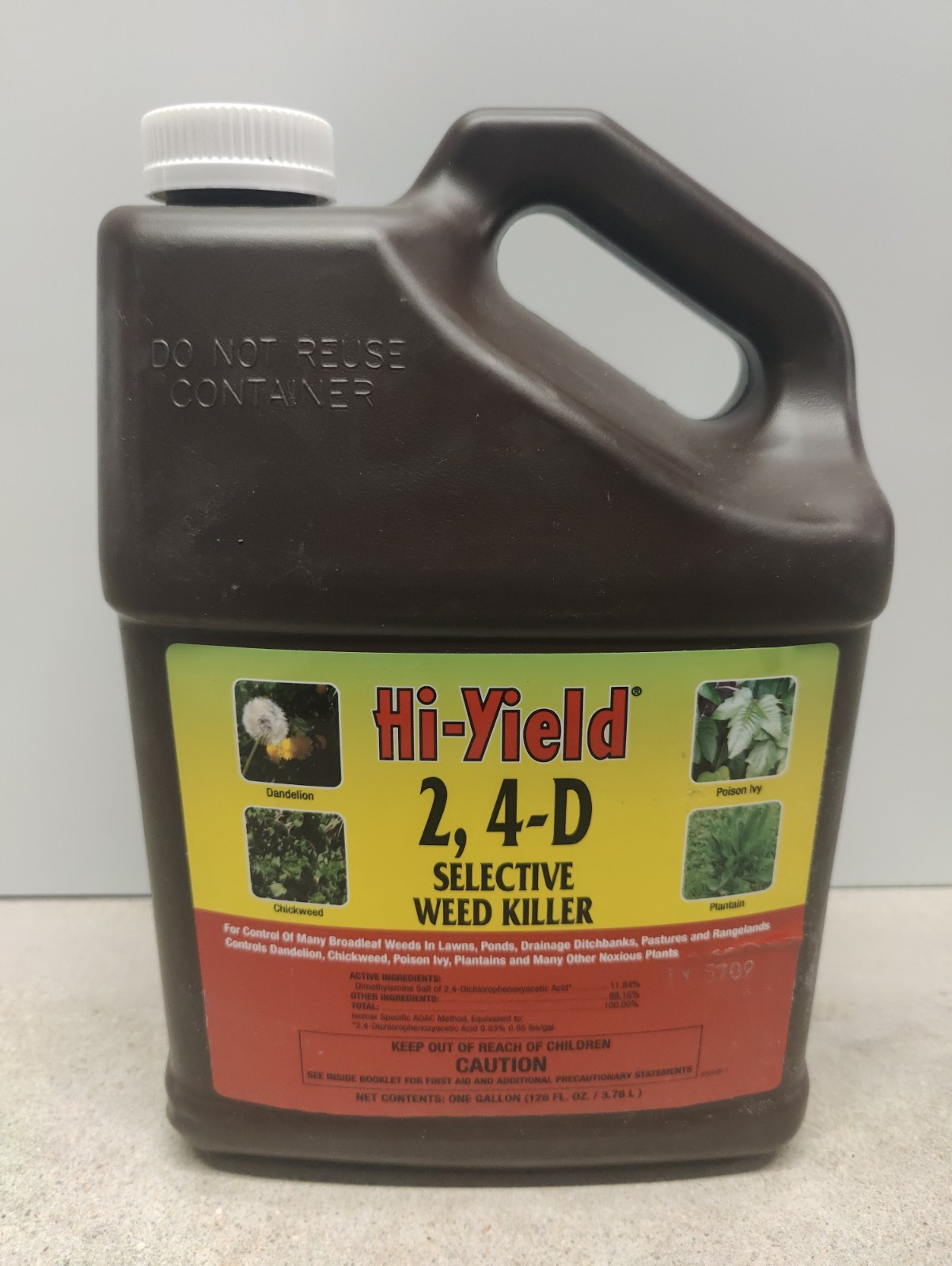 HI-YIELD 2, 4-D GALLON LAWN PASTURE SELECTIVE HERBICIDE