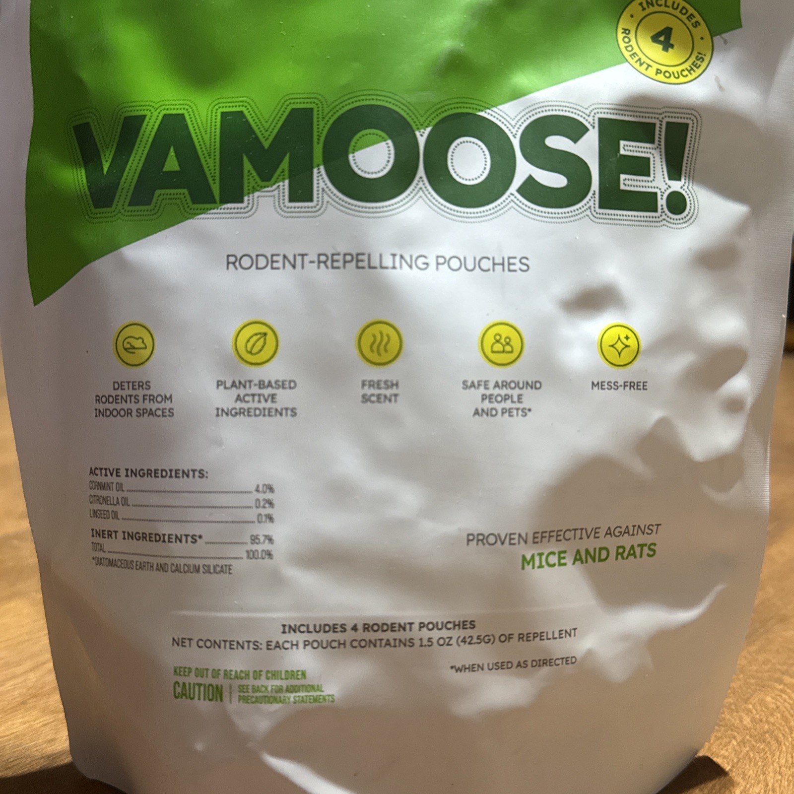 BugMD VAMOOSE! Rodent-Repelling Pouches 1 Pack 4 Pouches