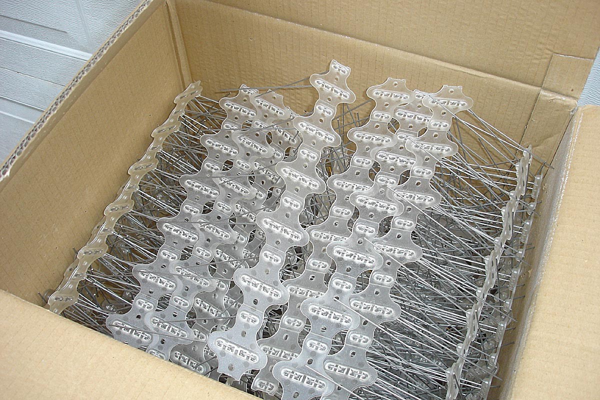 Stainless Steel Bird Spikes – New in Box – 13″ x 60 Pieces Per Box