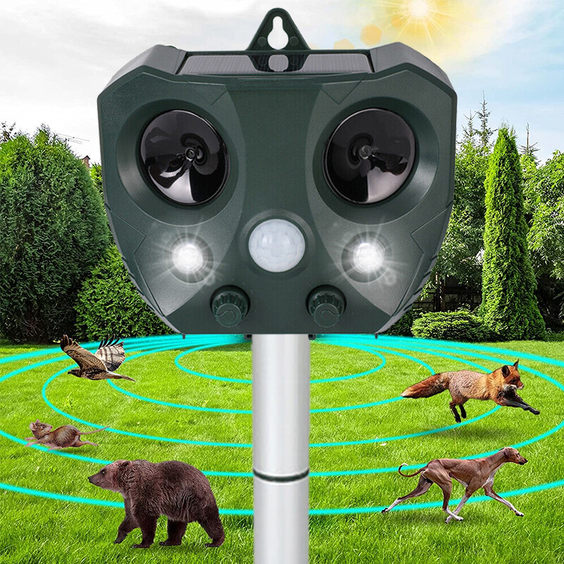 1-3PCS Solar Ultrasonic Animal Repellent Dog Cat Skunk Deer Raccoon Repeller