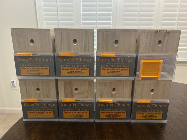 New Bees ‘N Things Outdoor Carpenter Bee Traps – Lot of 8