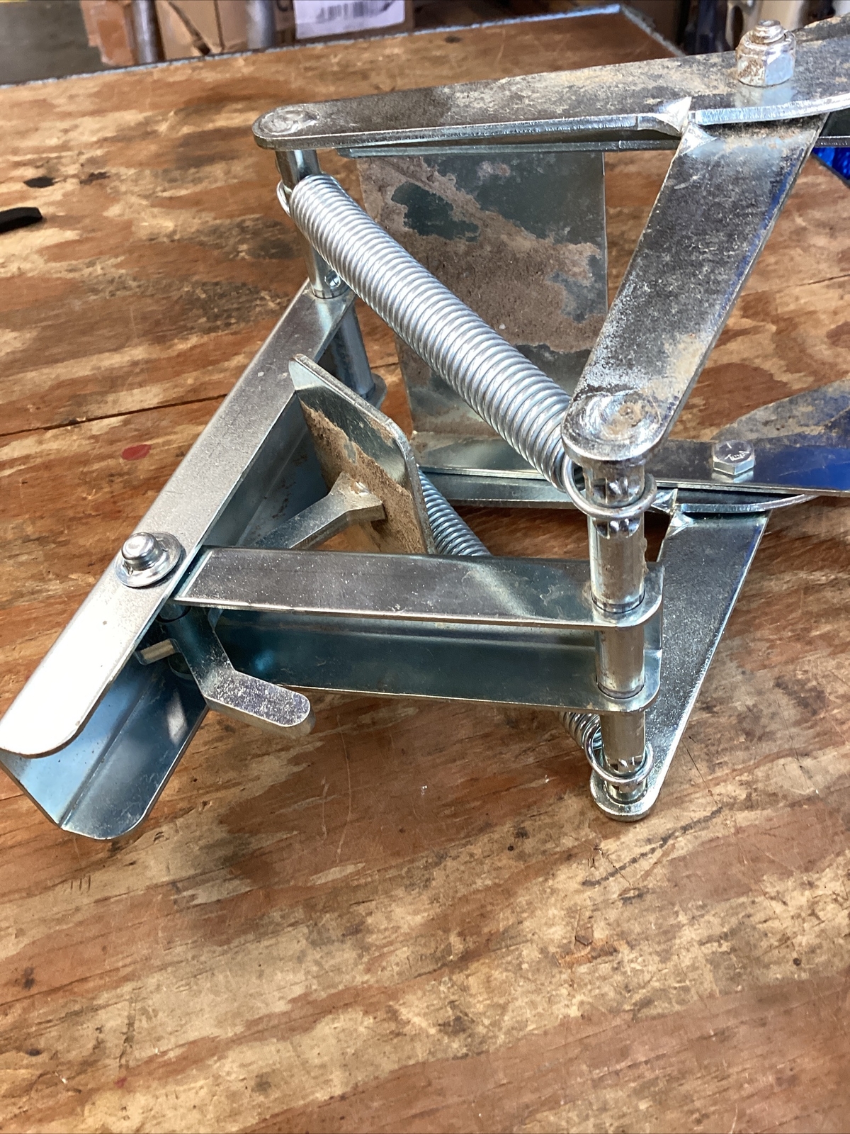 Wire Tek 1001 EasySet Mole Eliminator Trap