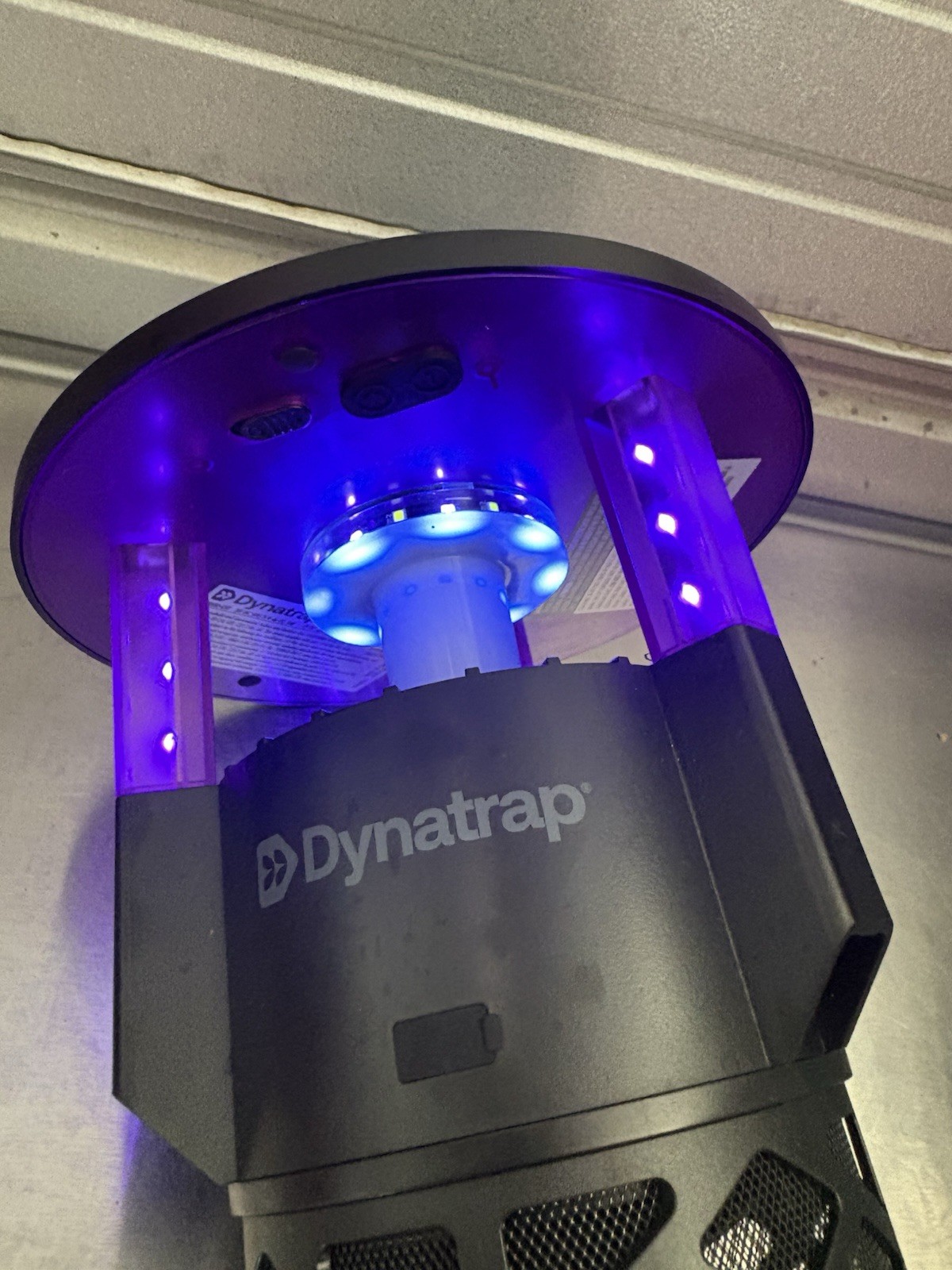 Dynatrap Solar Outdoor Bug Trap Mosquito Insect Killer 1/4 Acre UV LED
