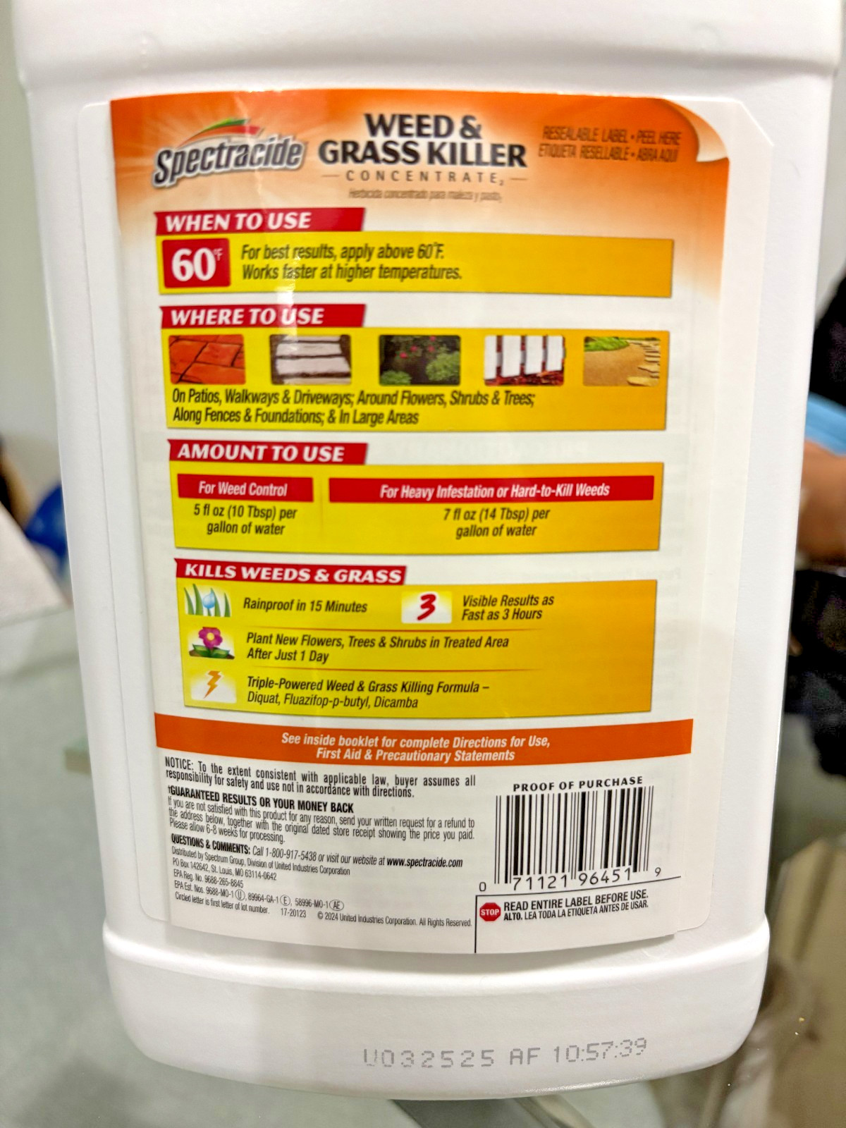 Spectracide Weed & Grass Killer Concentrate 64 Oz Herbicide Kills Root Fast
