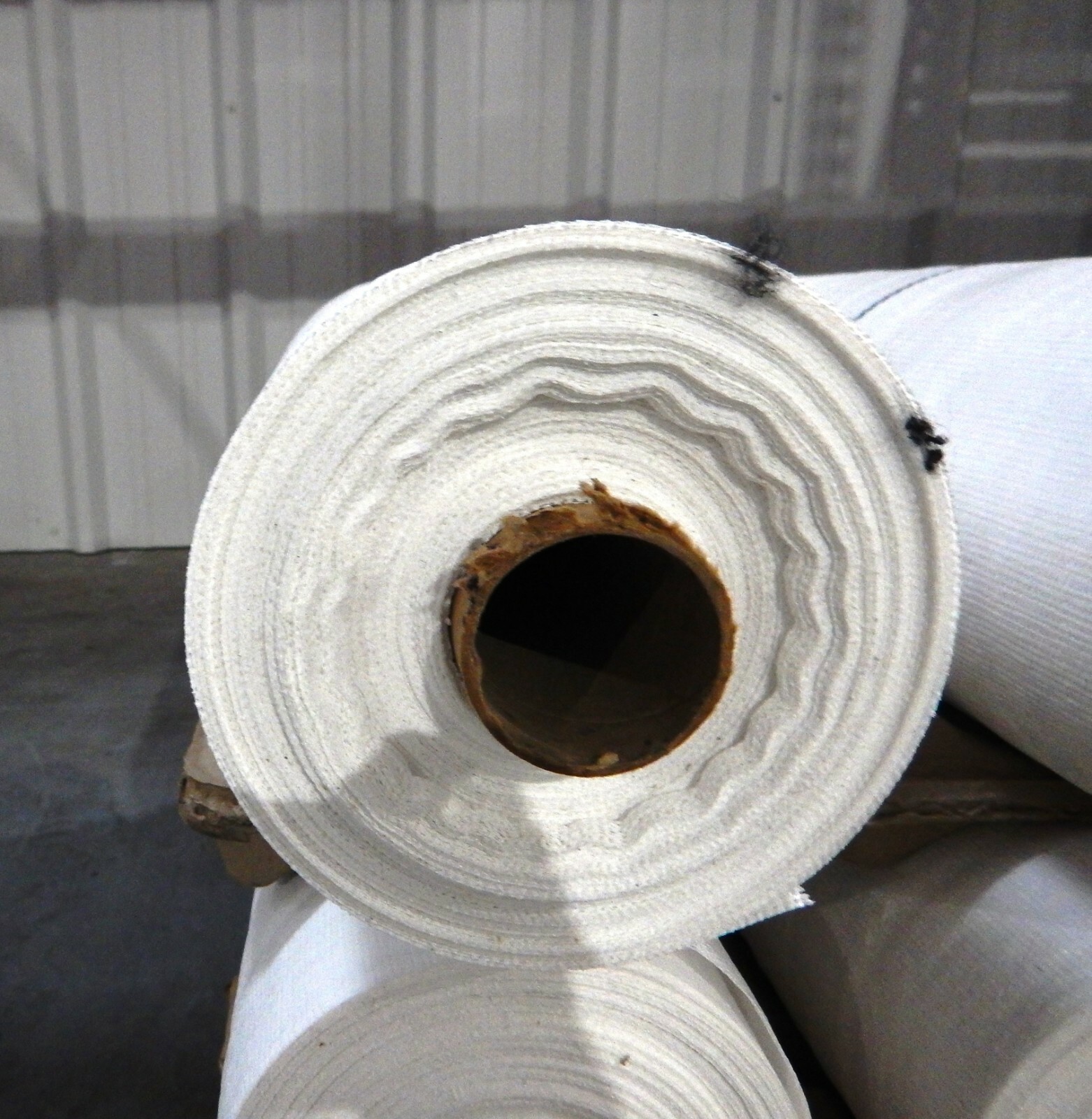 DeWitt White Woven Ground Cover 3 FT X 300 FT