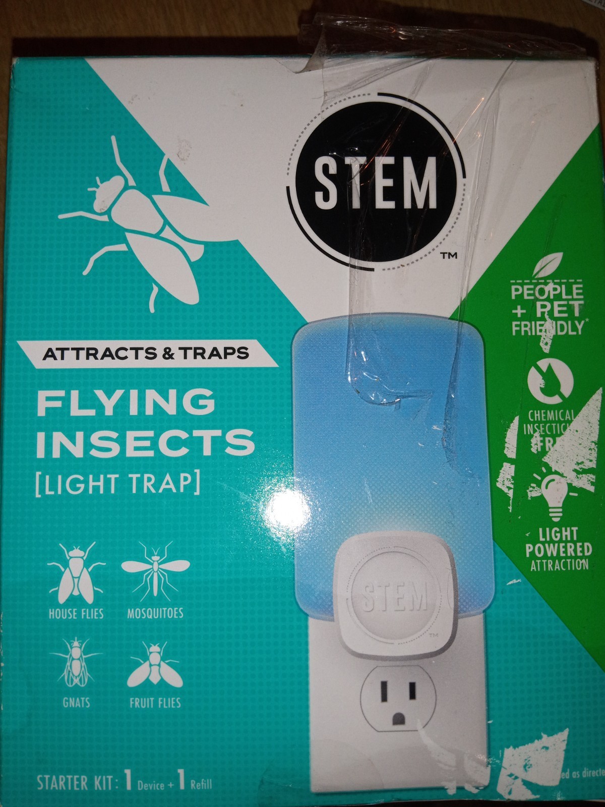 STEM Flying Insect Light Fly Trap StarterKit – 1 Unit + 1 Refill