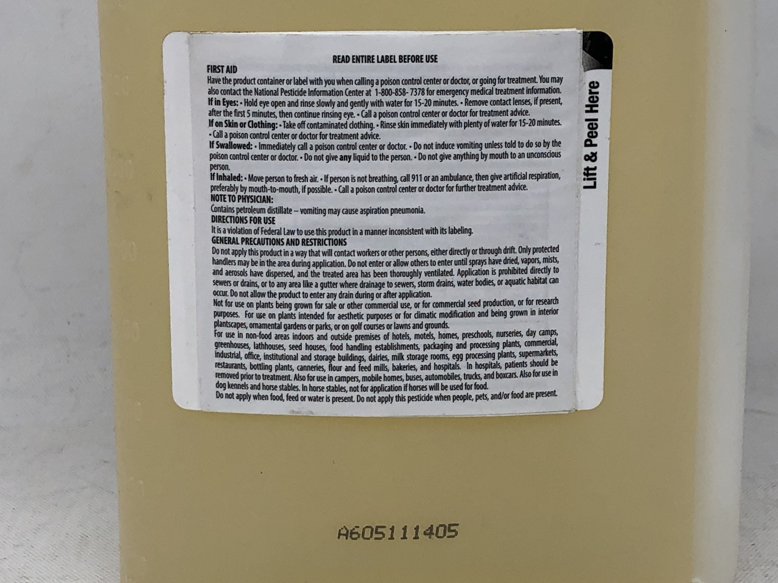 Country Vet FarmGard Permethrin Concentrate Controls Insects – 32 oz (Case of 4)