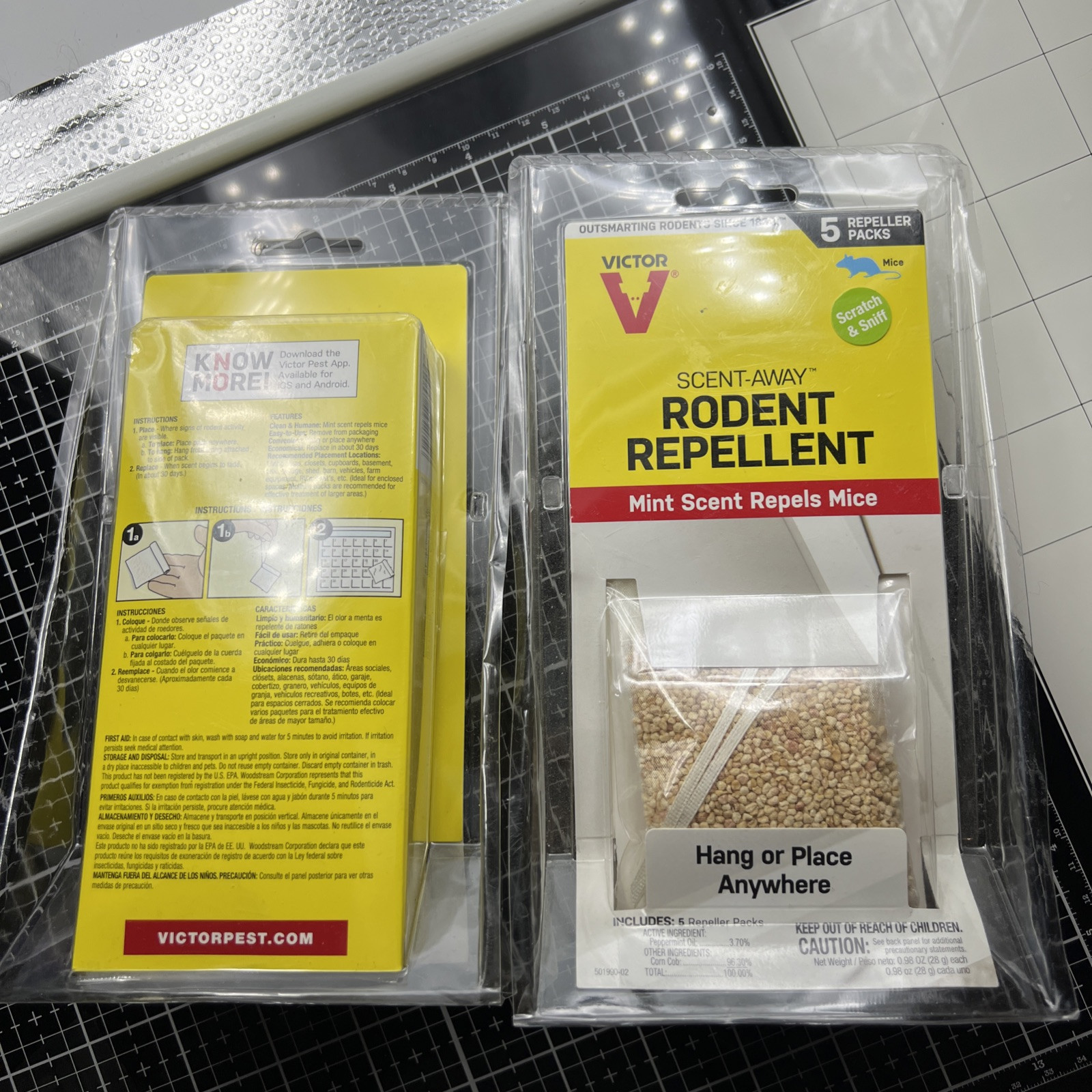 2 Victor SCENT-AWAY Natural Rodent Repeller Packs Mint Pouch Hang Indoor 10 Tot