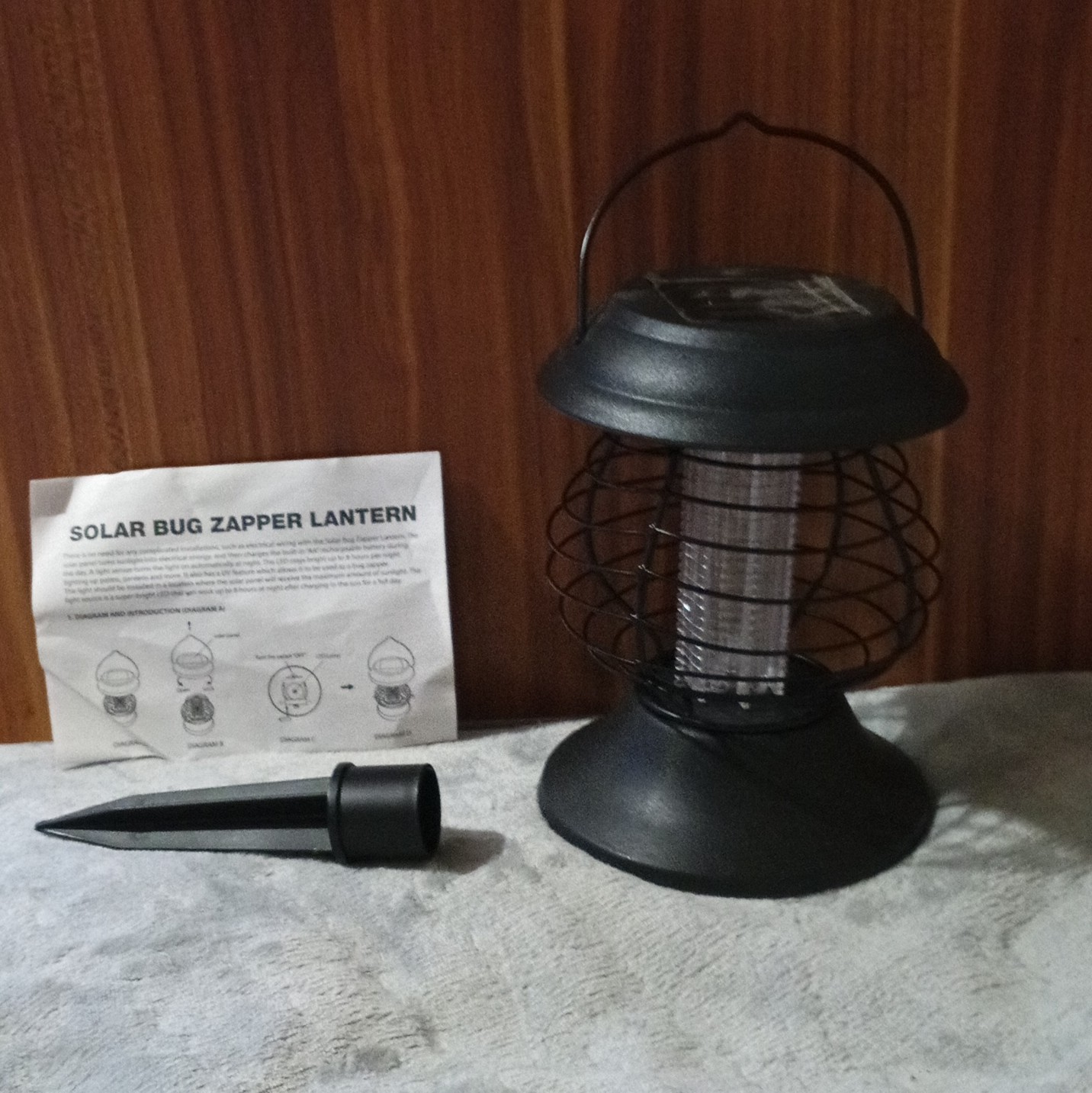 Solar Powered Bug Zapper Outdoor / indoor Lantern Mosquito Killer w/ Stake Light