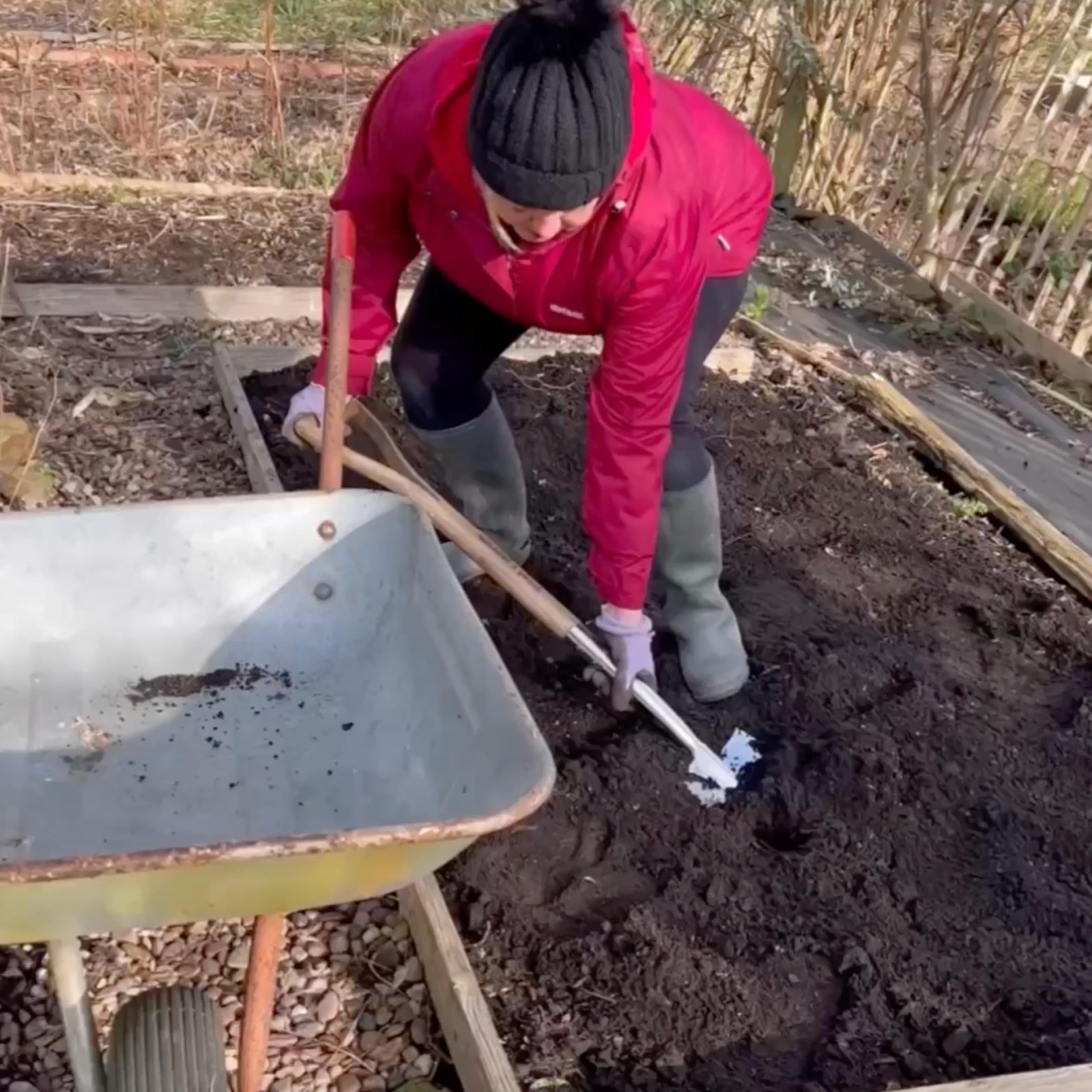 Spear & Jackson Digging Spade, Traditional Stainless Range Garden Tool, Treaded