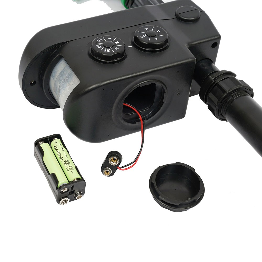 1PCS Solar Animal Repeller Water Sprinkler Sensor Motion Adjustable Durable