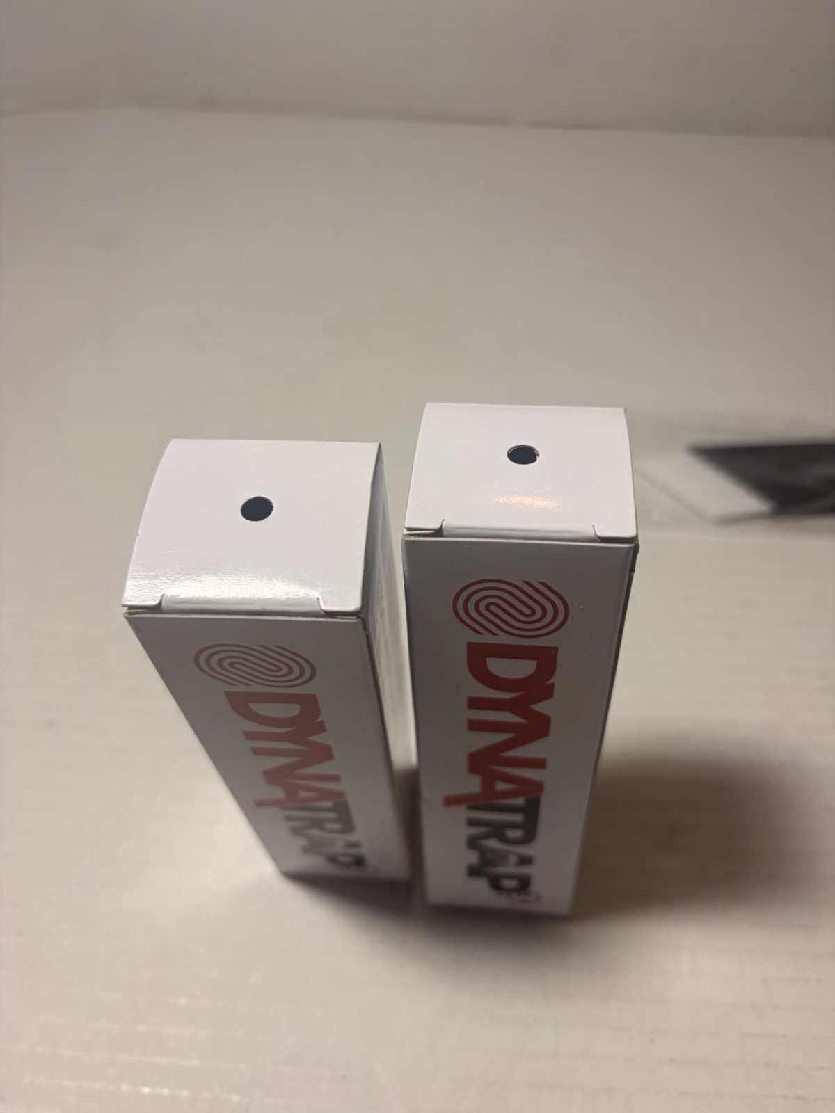 Set Of Two DYNATRAP 41050 Replacement Ultraviolet bulbs NEW, Manual & Brush