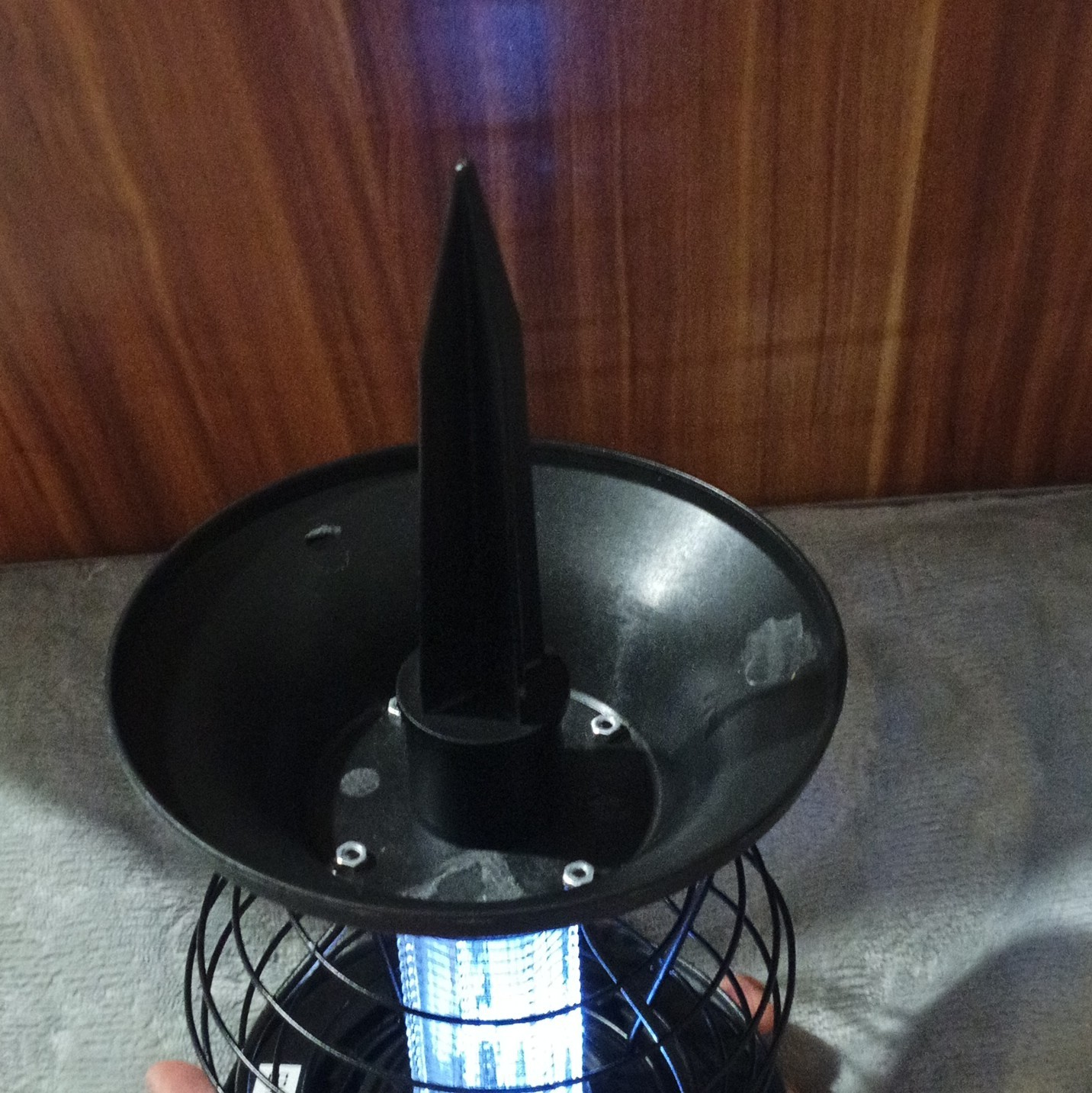 Solar Powered Bug Zapper Outdoor / indoor Lantern Mosquito Killer w/ Stake Light