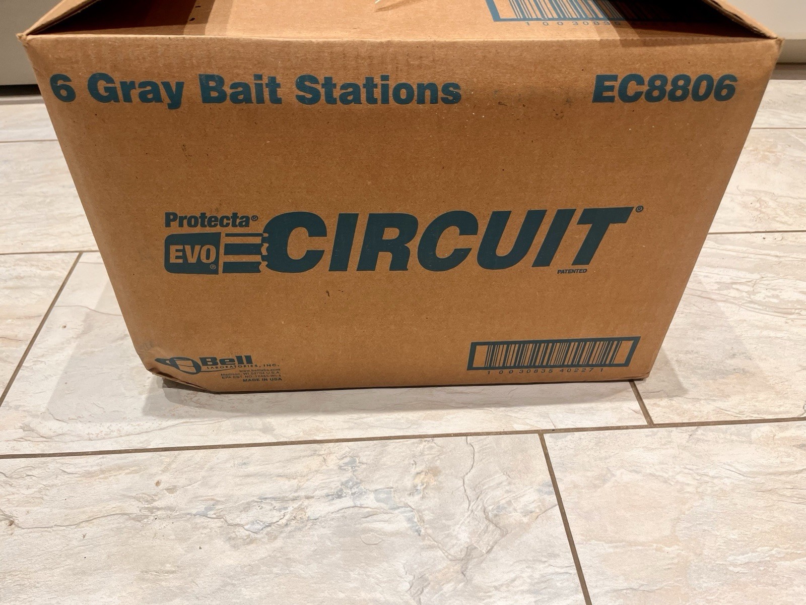 6 Gray Bait Stations – Protecta EVO Circuit EC8806- New In Box With Key And Rods