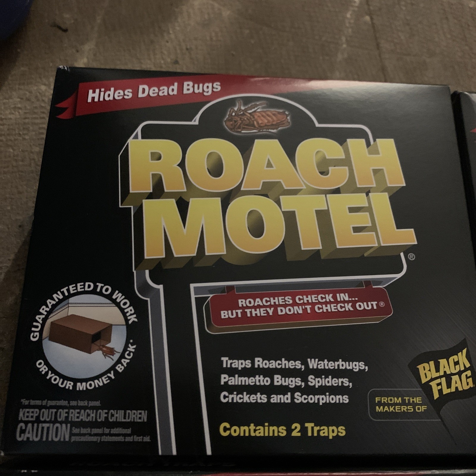 4 Boxes Black Flag Roach Motel Insect Traps (8 Traps)
