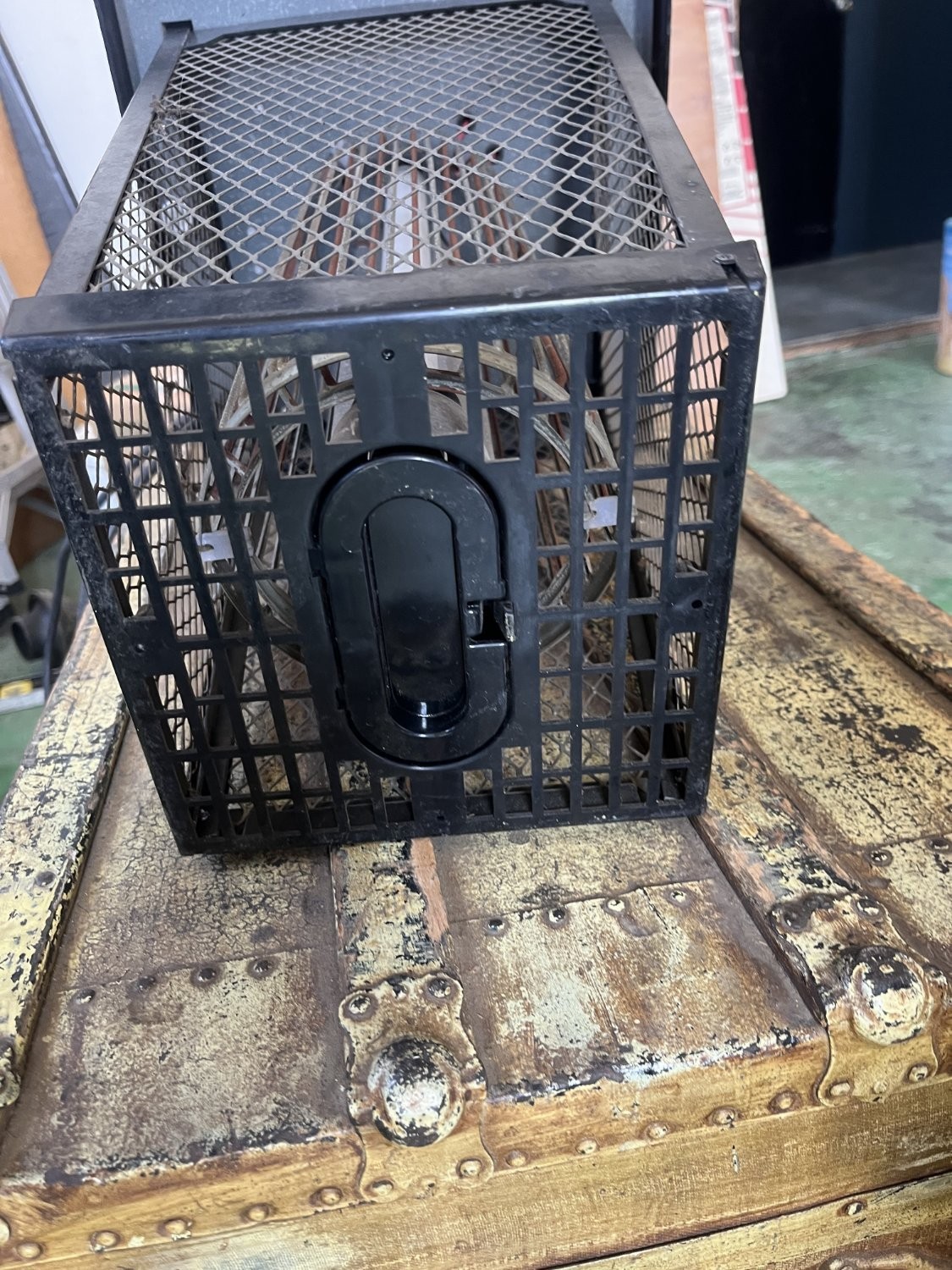 Vintage Sears Bugwacker Electric Bug Zapper Large Black Metal Plastic Lantern