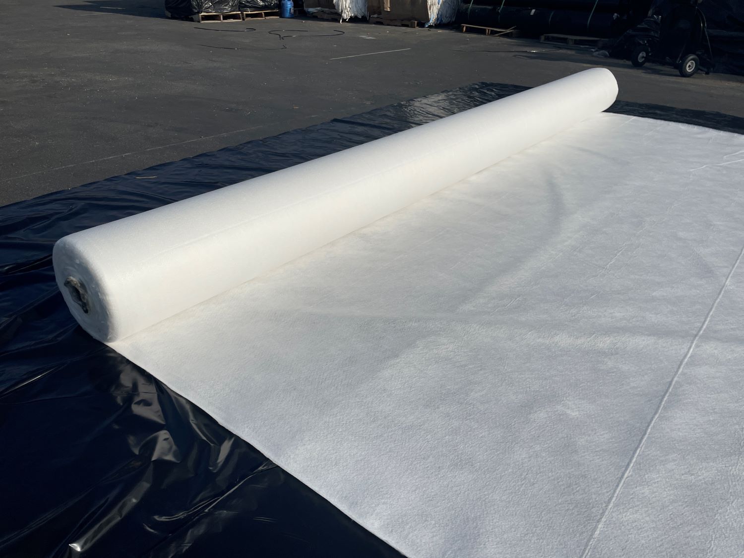 Sandbaggy White Landscape Fabric – Non-Woven Geotextile Filter Fabric 8 oz